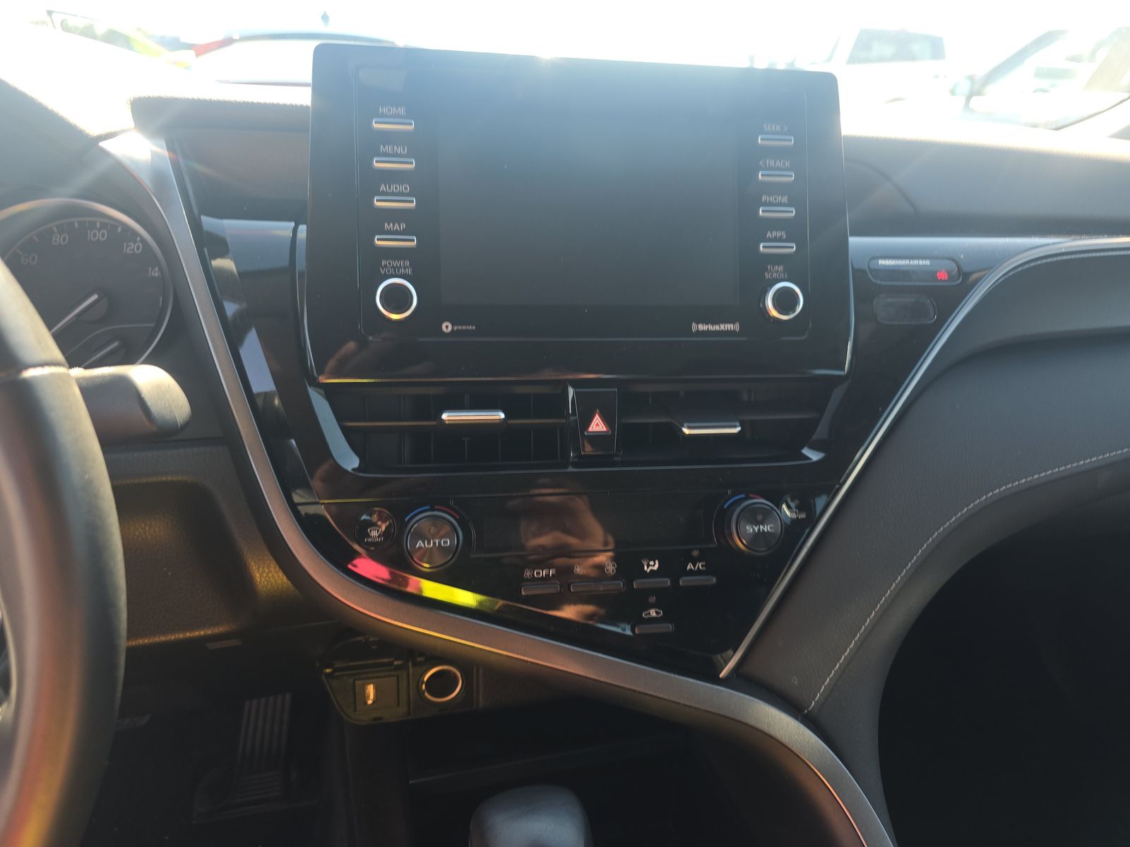 2024 Toyota Camry SE FWD