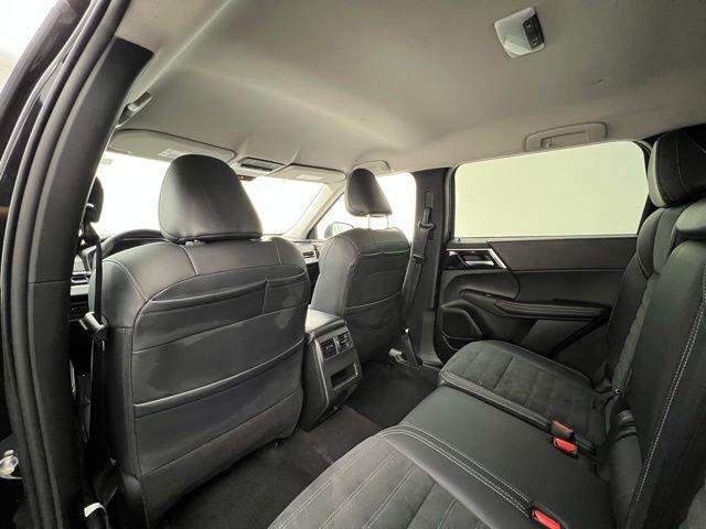 2024 Mitsubishi Outlander SE AWD