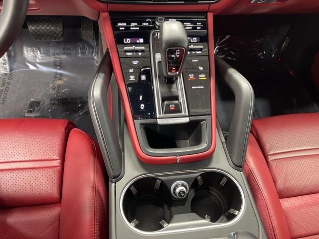 2022 Porsche Cayenne E-Hybrid AWD