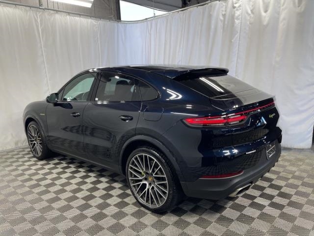 2022 Porsche Cayenne E-Hybrid AWD