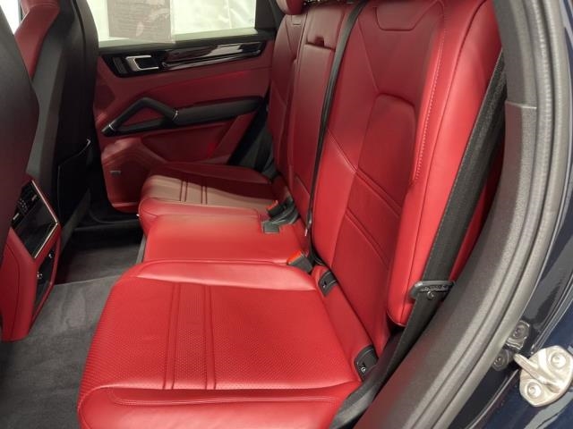 2022 Porsche Cayenne E-Hybrid AWD