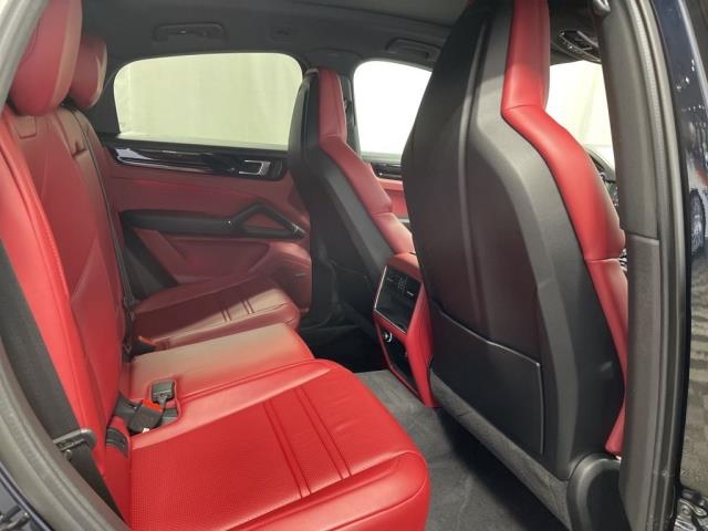 2022 Porsche Cayenne E-Hybrid AWD