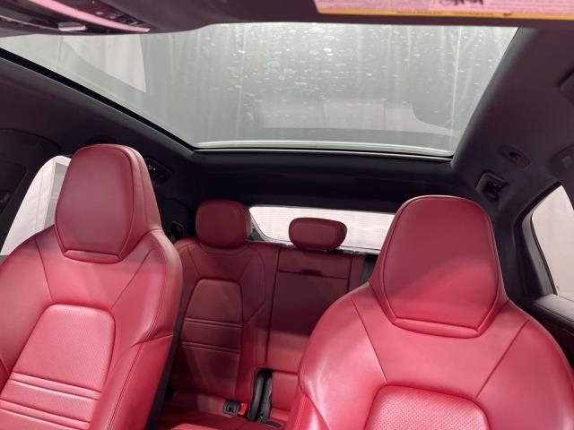 2022 Porsche Cayenne E-Hybrid AWD