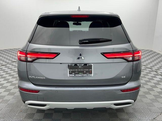 2024 Mitsubishi Outlander SE FWD