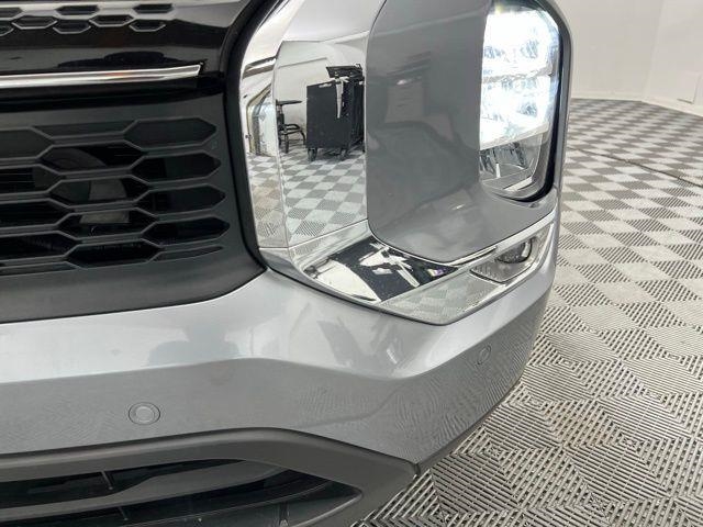 2024 Mitsubishi Outlander SE FWD