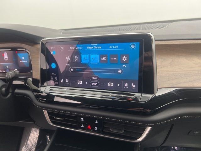 2024 Volkswagen Atlas 2.0T SE AWD