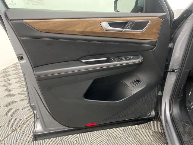 2024 Volkswagen Atlas 2.0T SE AWD