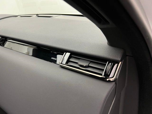 2025 Land Rover Range Rover Velar Dynamic SE AWD