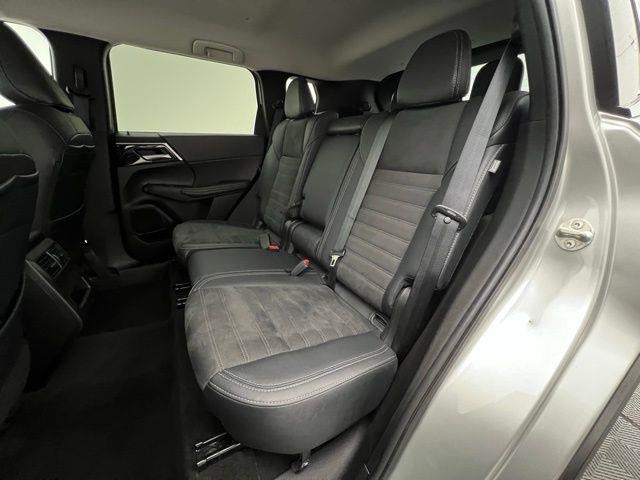 2024 Mitsubishi Outlander SE AWD