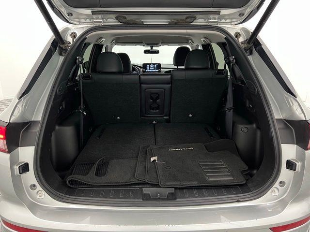 2024 Mitsubishi Outlander SE AWD