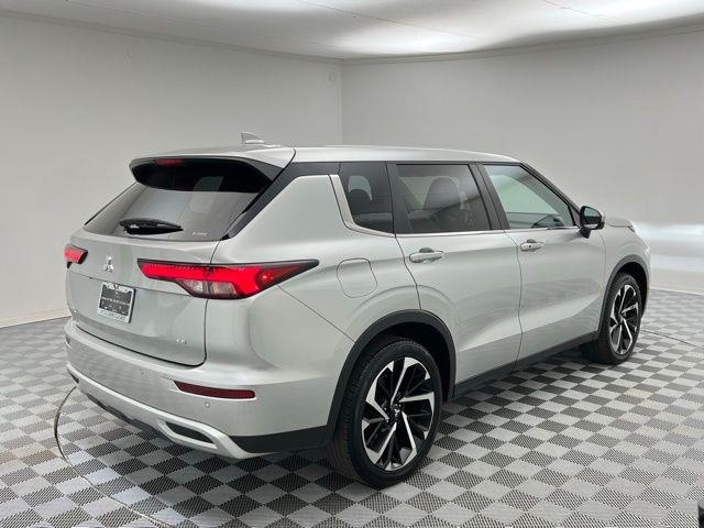 2024 Mitsubishi Outlander SE AWD