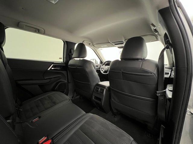 2024 Mitsubishi Outlander SE AWD