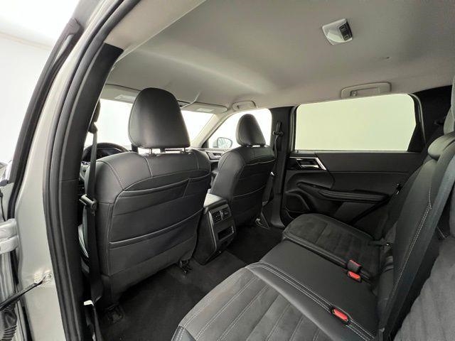 2024 Mitsubishi Outlander SE AWD