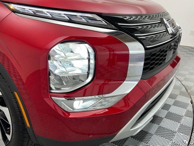 2024 Mitsubishi Outlander SE FWD