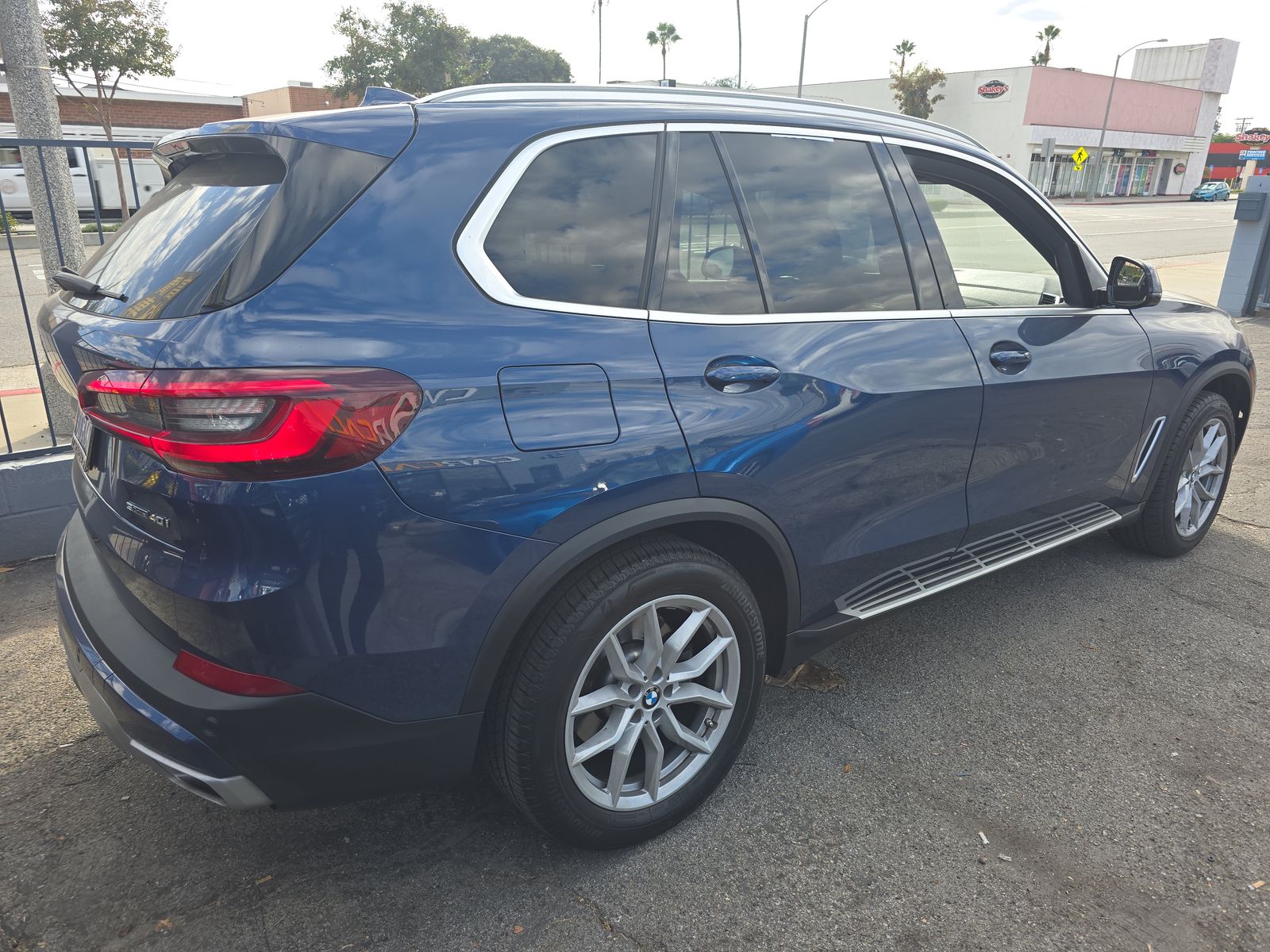 2023 BMW X5 sDrive40i RWD