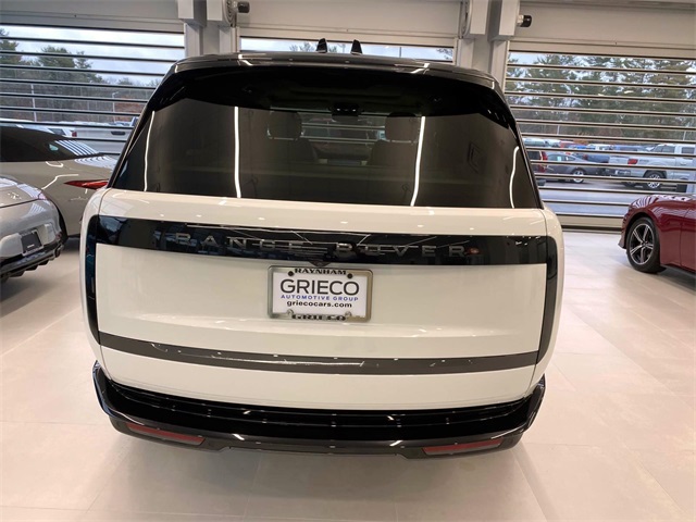 2025 Land Rover Range Rover SE LWB AWD