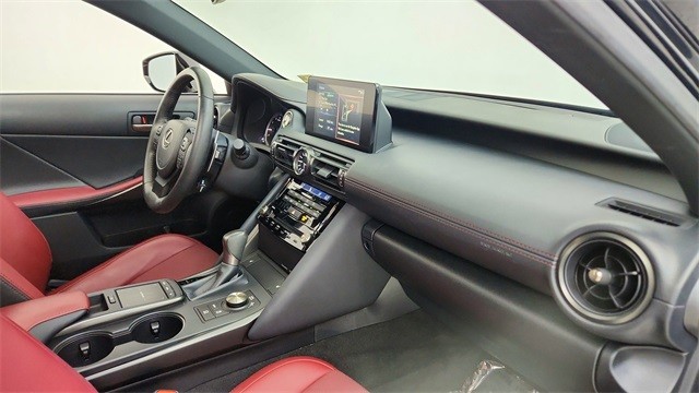 2024 Lexus IS IS 300 F SPORT Design RWD