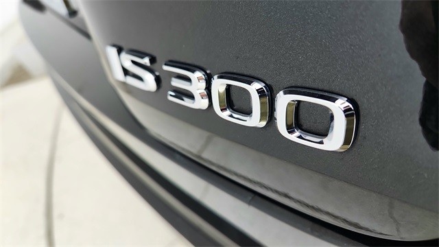 2024 Lexus IS IS 300 F SPORT Design RWD