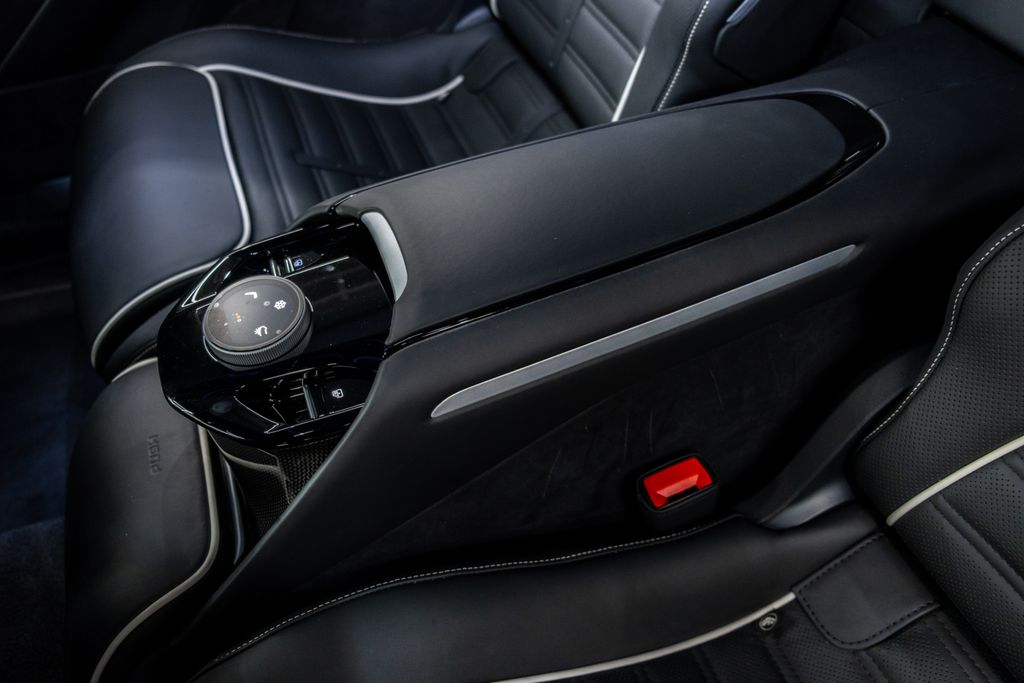 2024 Ferrari Purosangue Base AWD