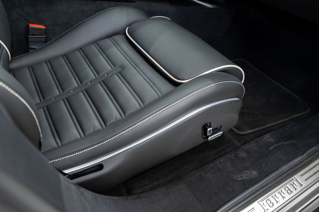 2024 Ferrari Purosangue Base AWD