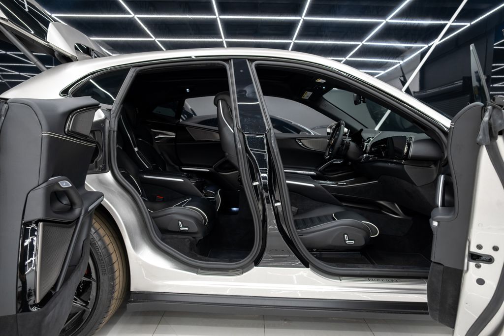 2024 Ferrari Purosangue Base AWD