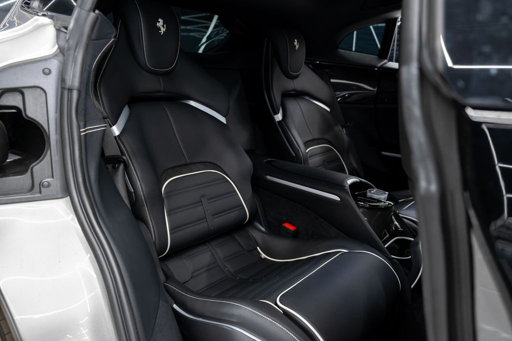 2024 Ferrari Purosangue Base AWD