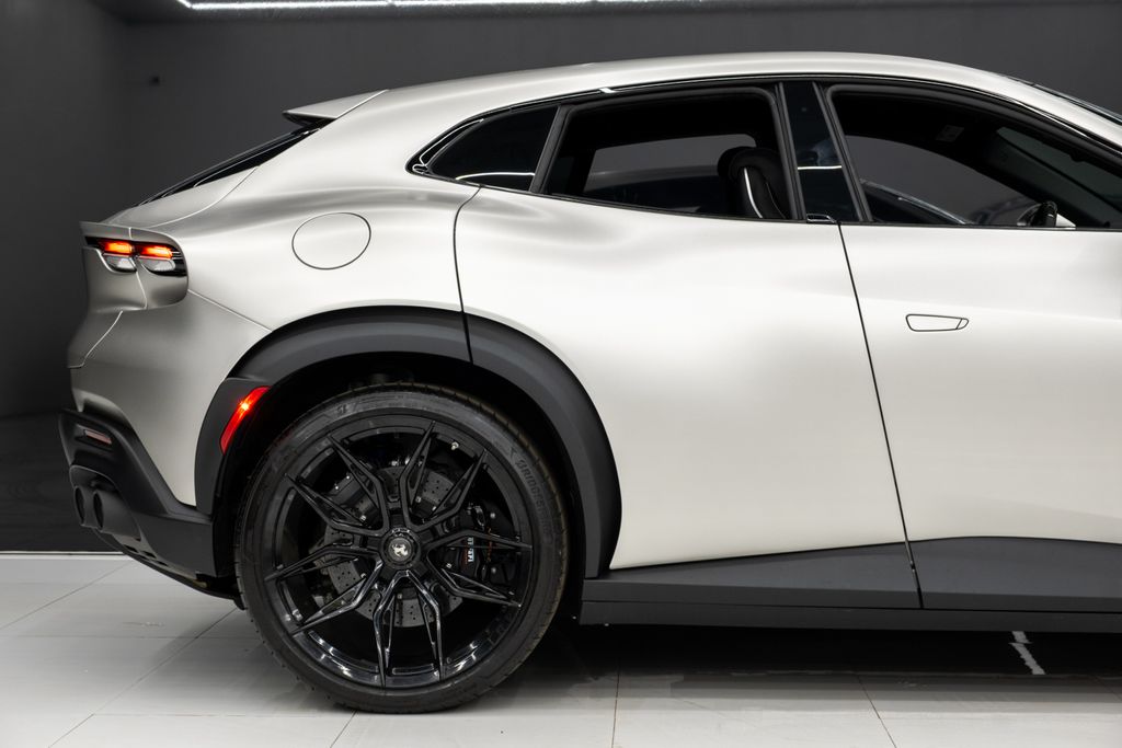 2024 Ferrari Purosangue Base AWD