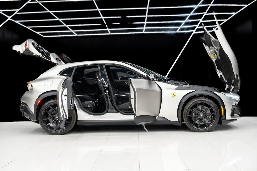 2024 Ferrari Purosangue Base AWD