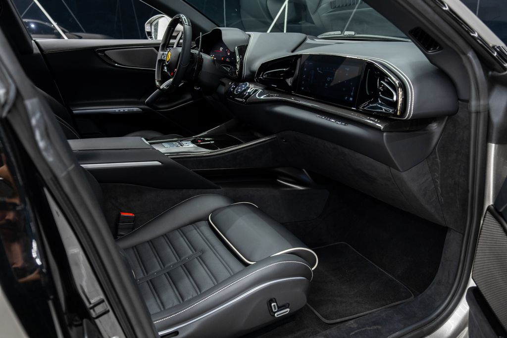 2024 Ferrari Purosangue Base AWD