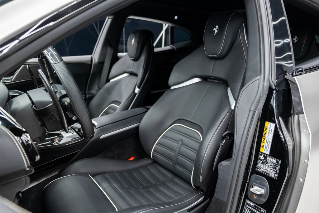 2024 Ferrari Purosangue Base AWD