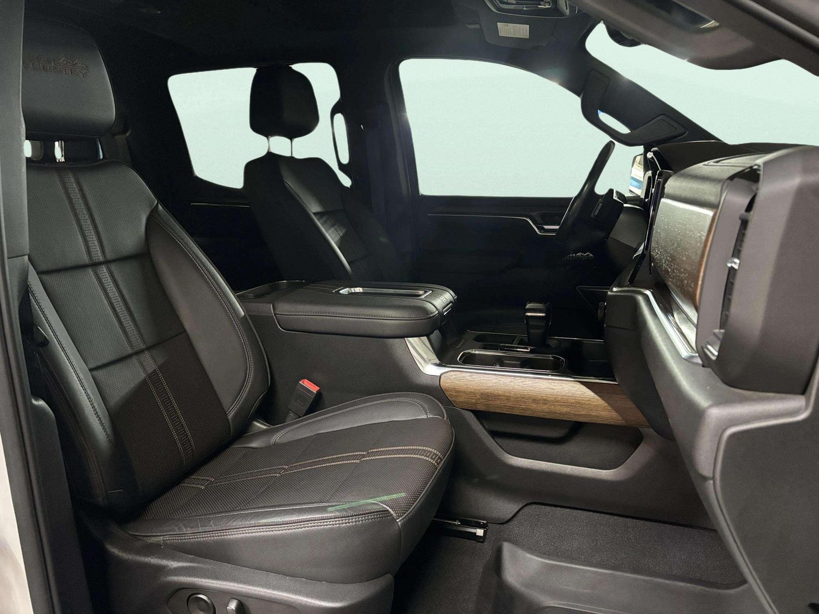 2022 Chevrolet Silverado 1500 High Country AWD