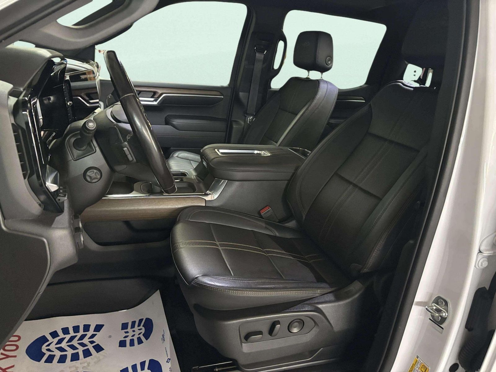 2022 Chevrolet Silverado 1500 High Country AWD