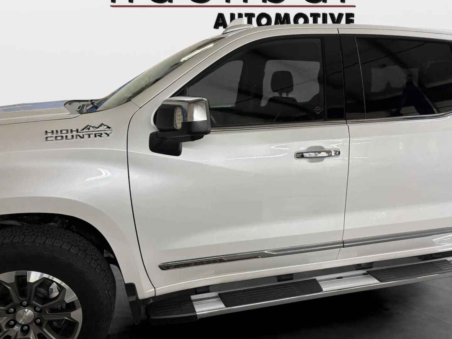 2022 Chevrolet Silverado 1500 High Country AWD