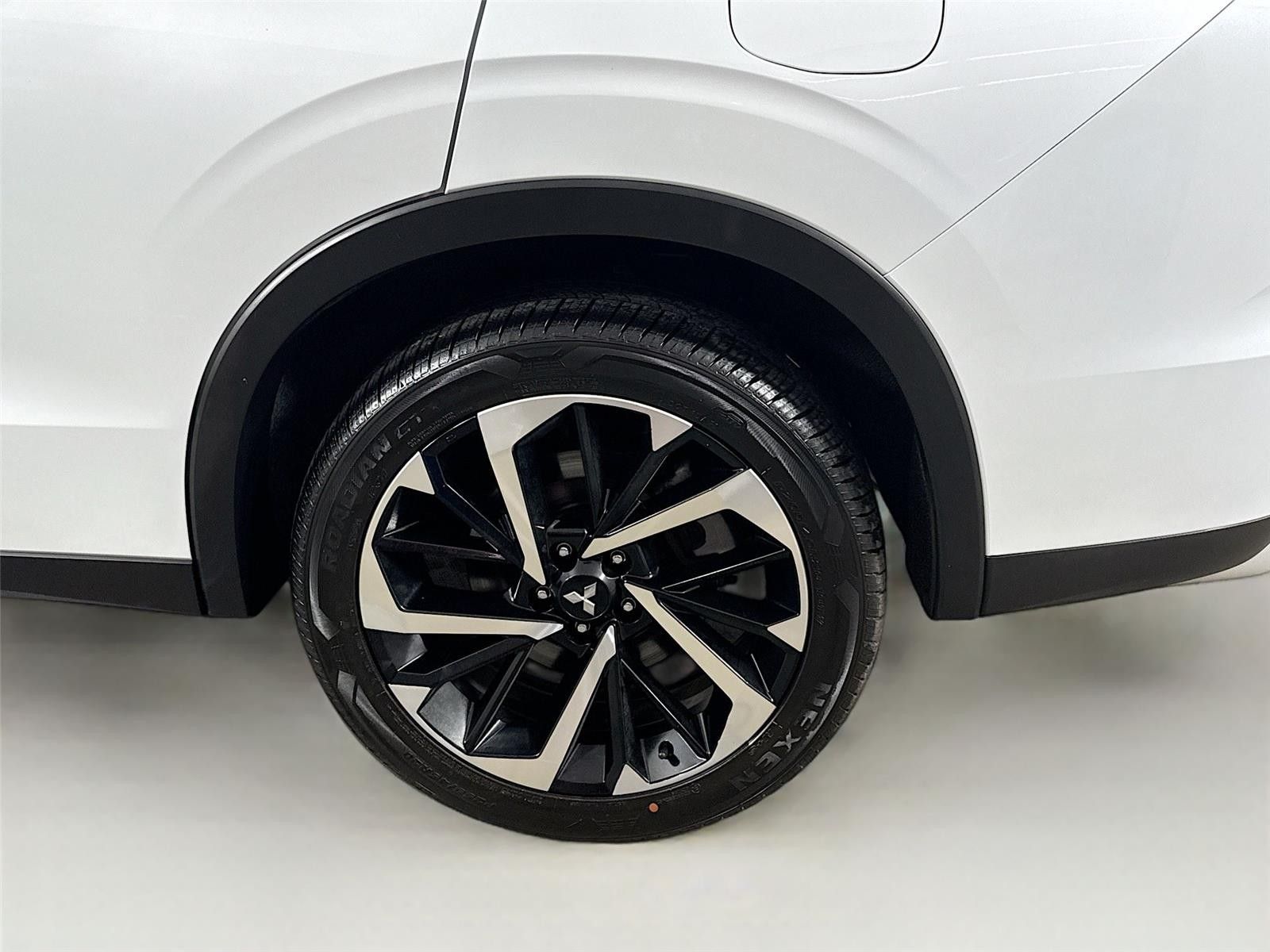 2023 Mitsubishi Outlander PHEV SE AWD