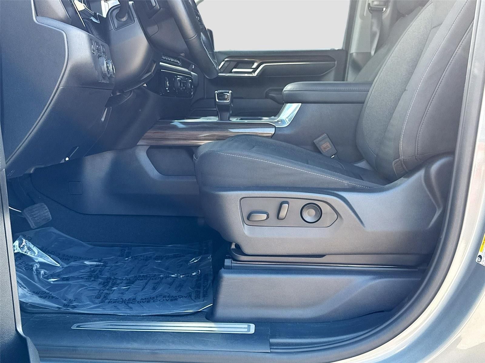 2024 Chevrolet Silverado 1500 RST AWD