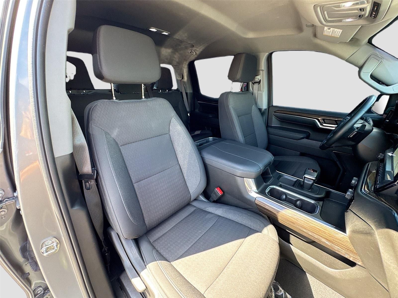 2024 Chevrolet Silverado 1500 RST AWD