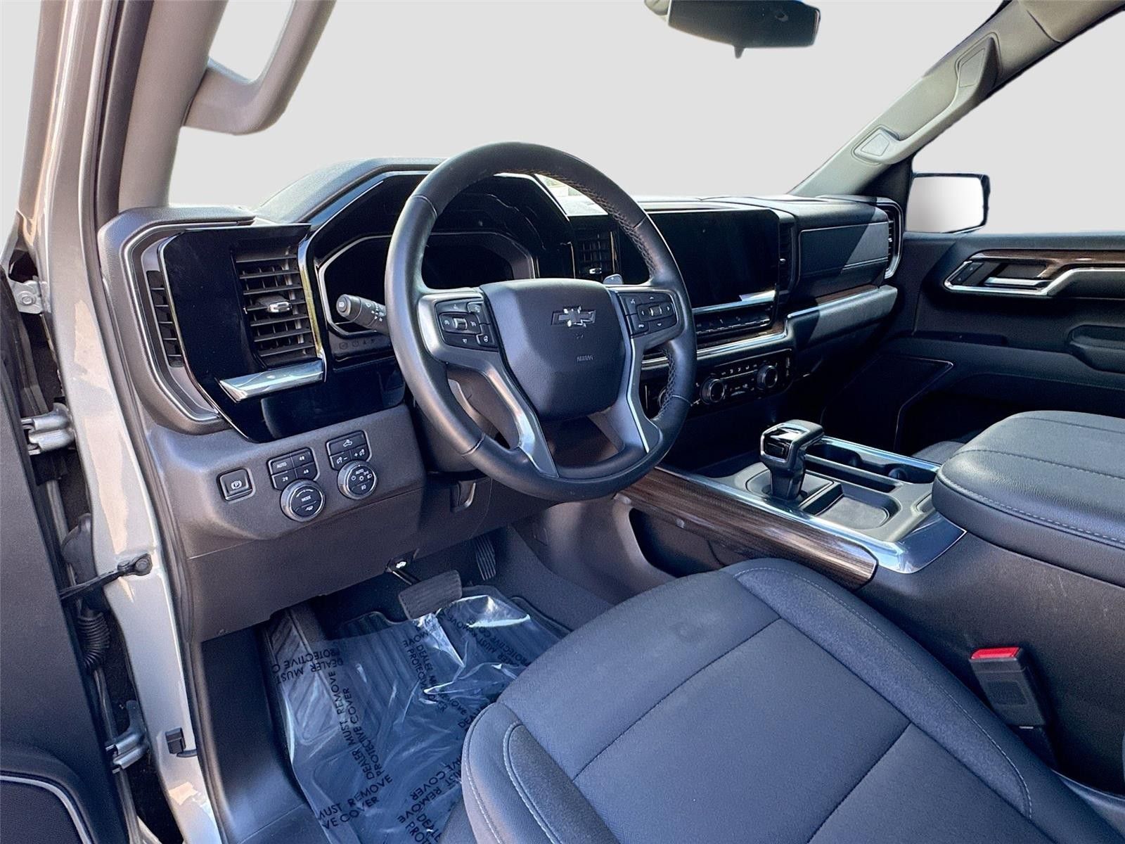 2024 Chevrolet Silverado 1500 RST AWD