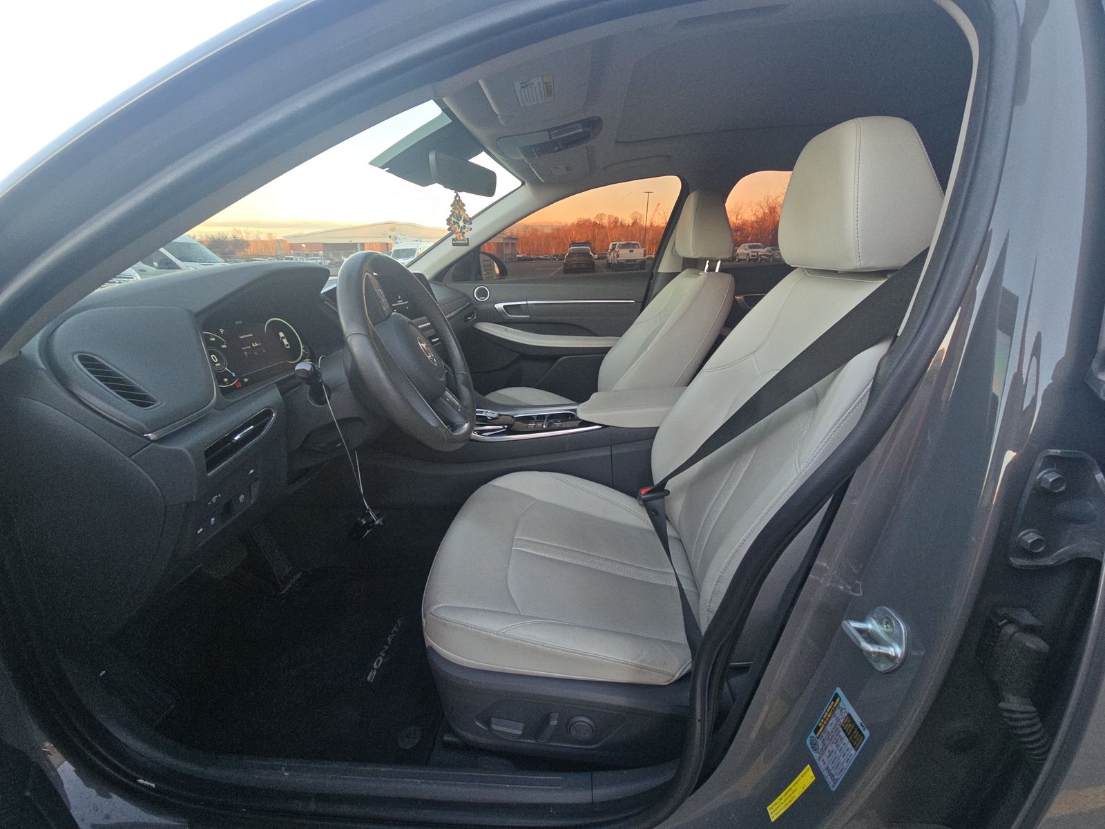 2022 Hyundai Sonata Limited FWD