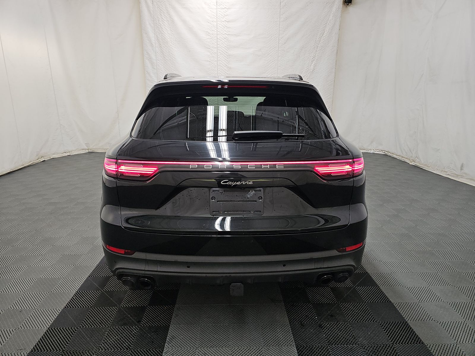 2023 Porsche Cayenne Platinum Edition AWD