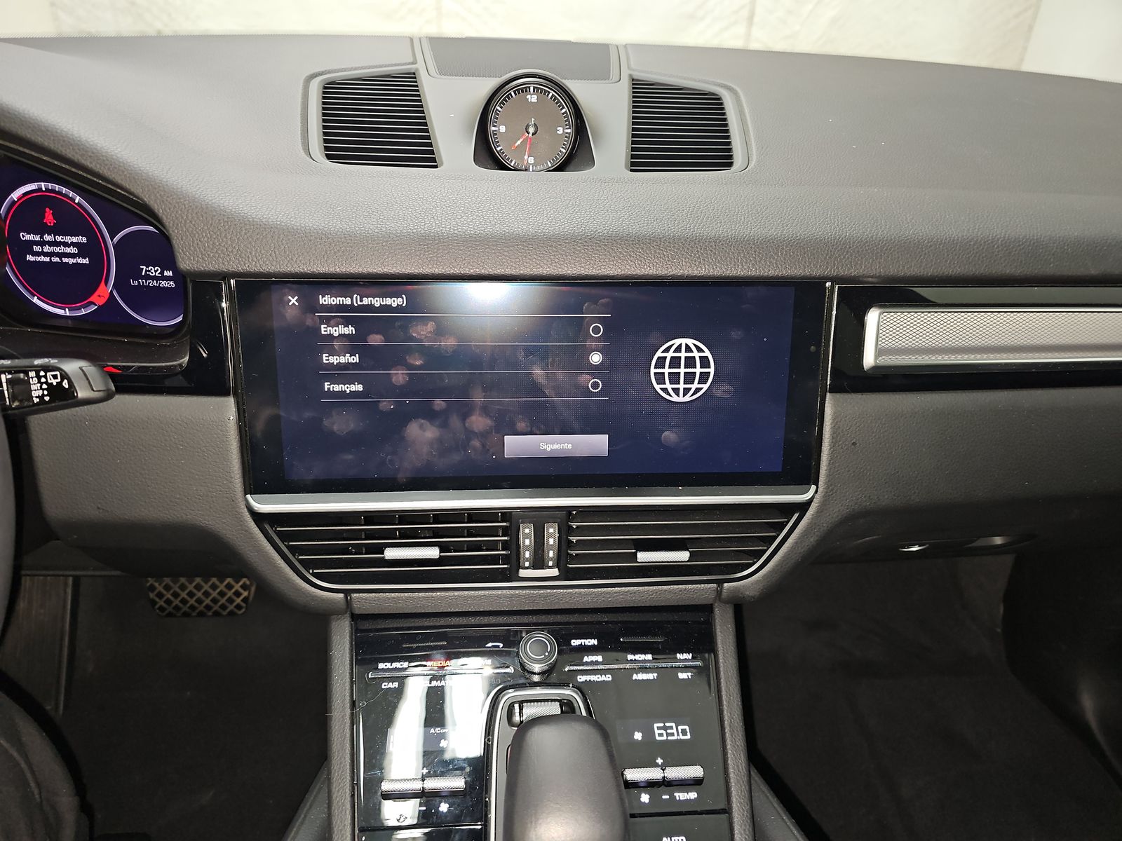 2023 Porsche Cayenne Platinum Edition AWD