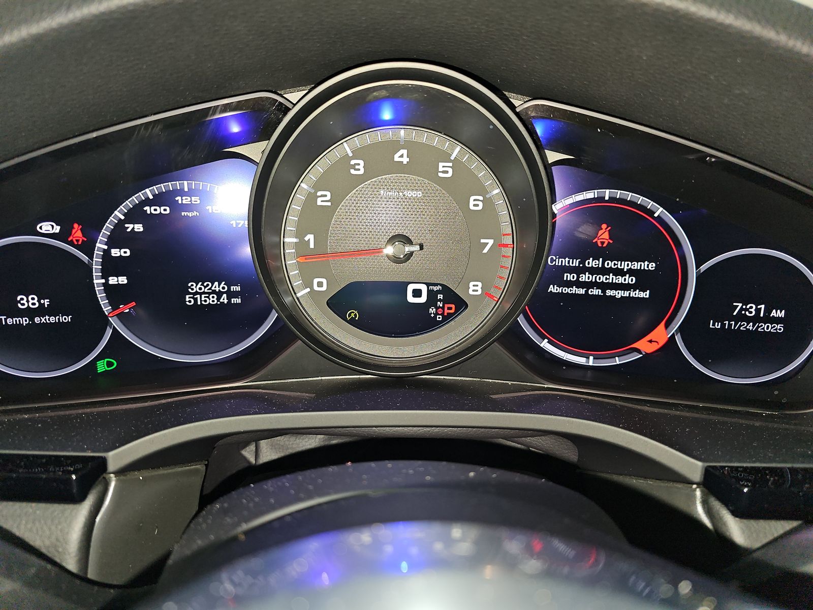 2023 Porsche Cayenne Platinum Edition AWD