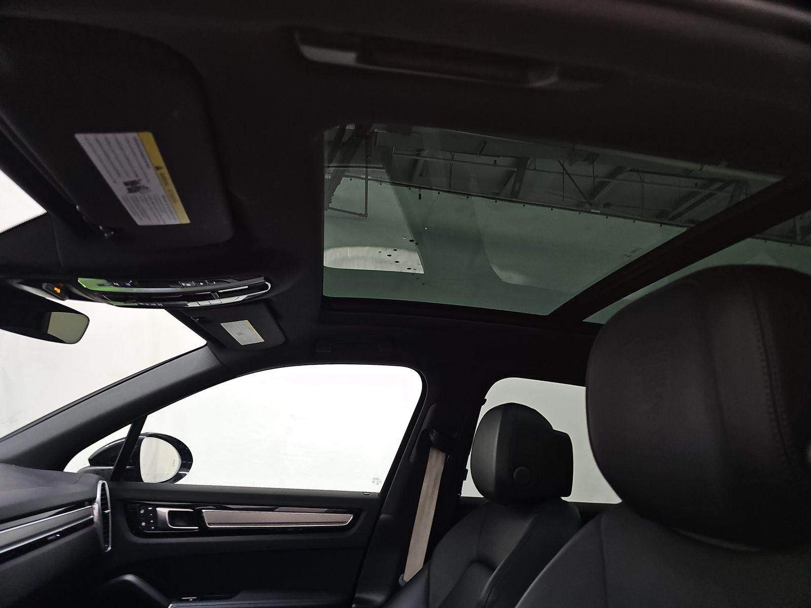 2023 Porsche Cayenne Platinum Edition AWD