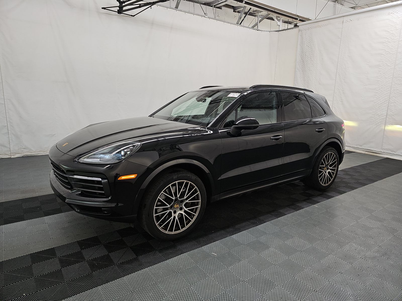 2023 Porsche Cayenne Platinum Edition AWD