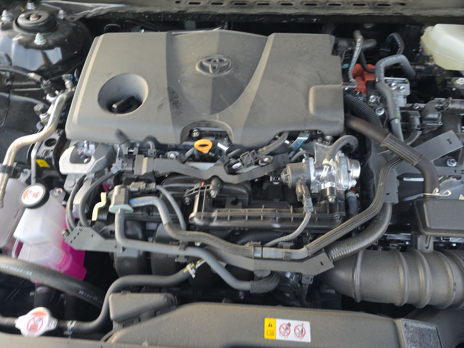 2025 Toyota Camry LE FWD