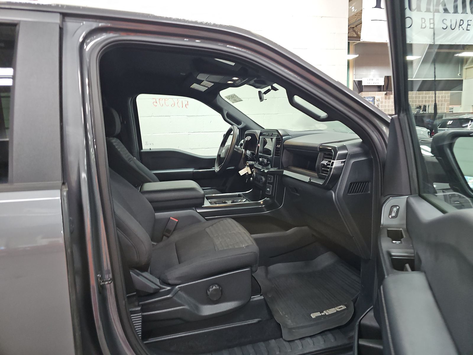 2023 Ford F-150 XL AWD