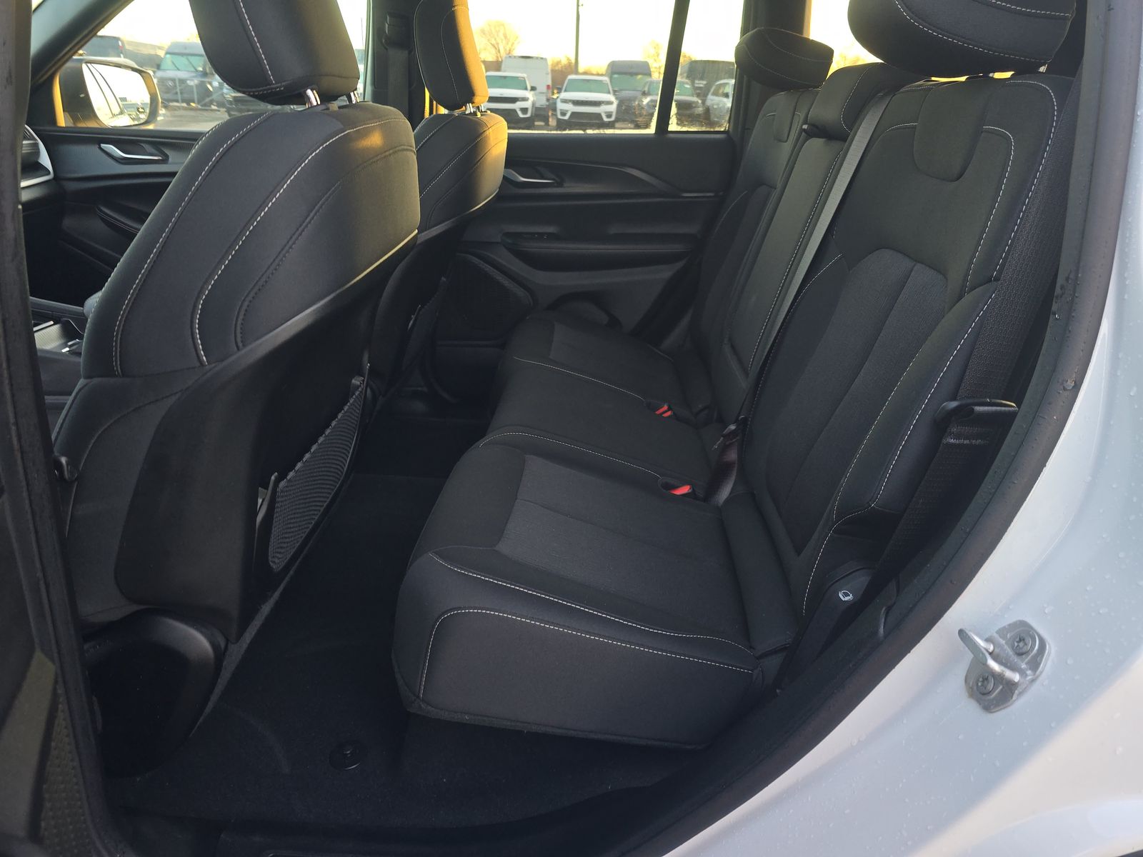 2024 Jeep Grand Cherokee Laredo X AWD