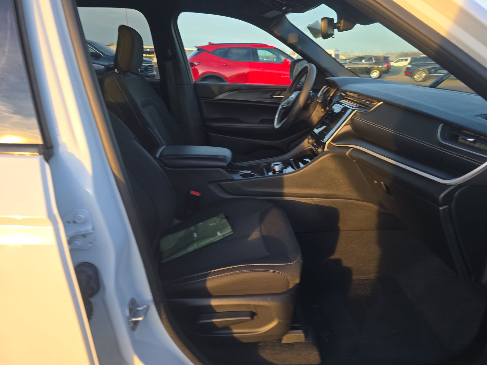 2024 Jeep Grand Cherokee Laredo X AWD