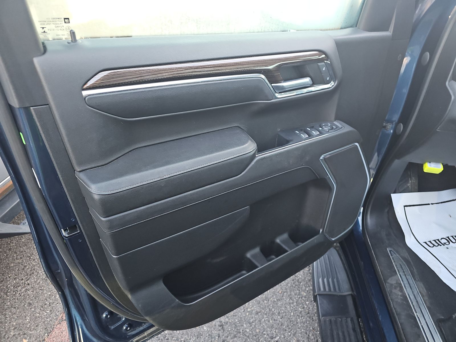 2023 Chevrolet Silverado 1500 LT AWD