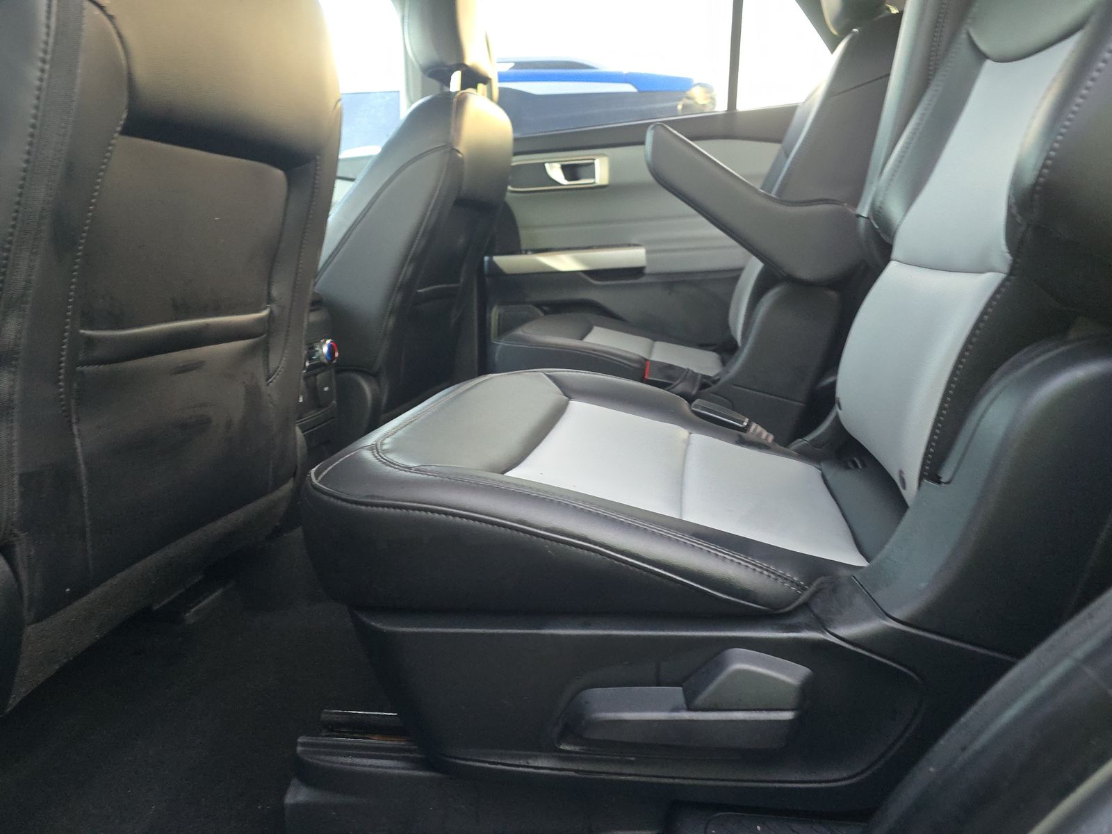 2023 Ford Explorer XLT AWD