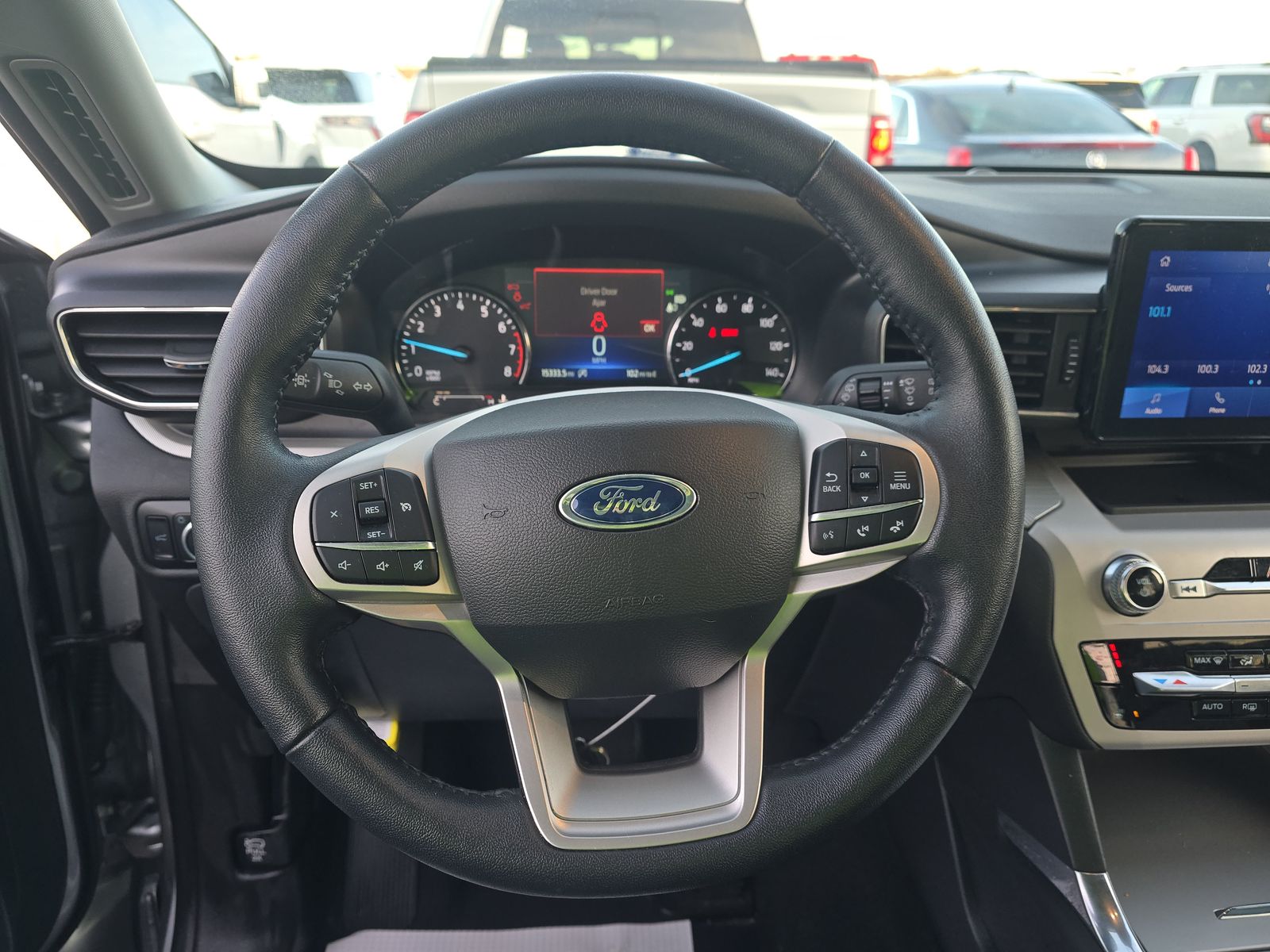 2023 Ford Explorer XLT AWD